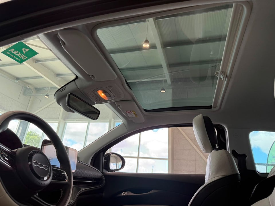 Fiat 500e 42 la Prima Sky 3d