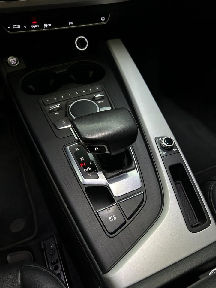 Audi A4 40 TDi Avant S-tr. 5d