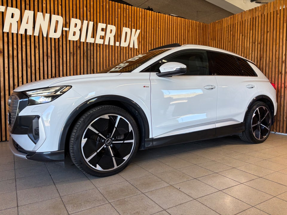 Audi Q4 e-tron 50 S-line quattro 5d