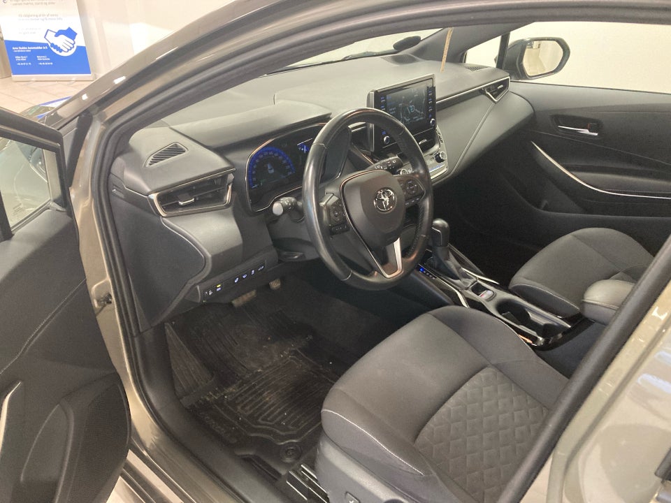 Toyota Corolla 1,8 Hybrid H3 Premium Touring Sports MDS 5d