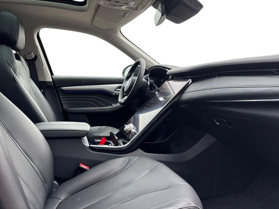 MG Marvel R Performance 5d