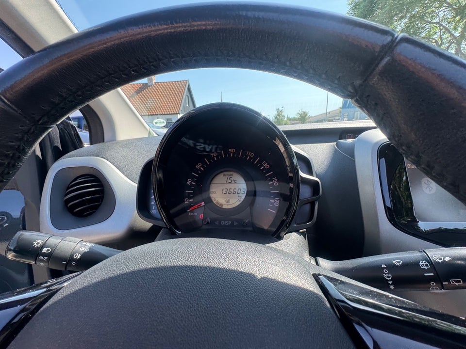 Toyota Aygo 1,0 VVT-i x-sky 5d