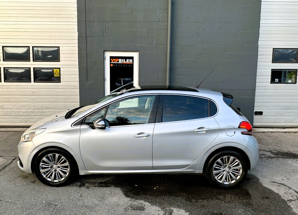 Peugeot 208 1,6 BlueHDi 100 Envy Sky 5d