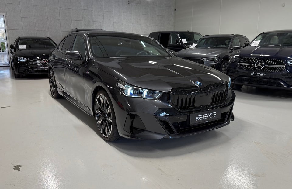 BMW i5 eDrive40 Fully Charged M-Sport 4d