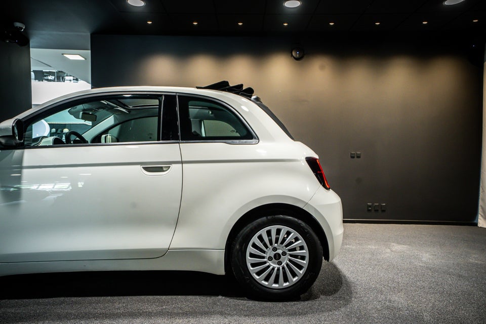 Fiat 500e 42 Icon Cabrio 2d