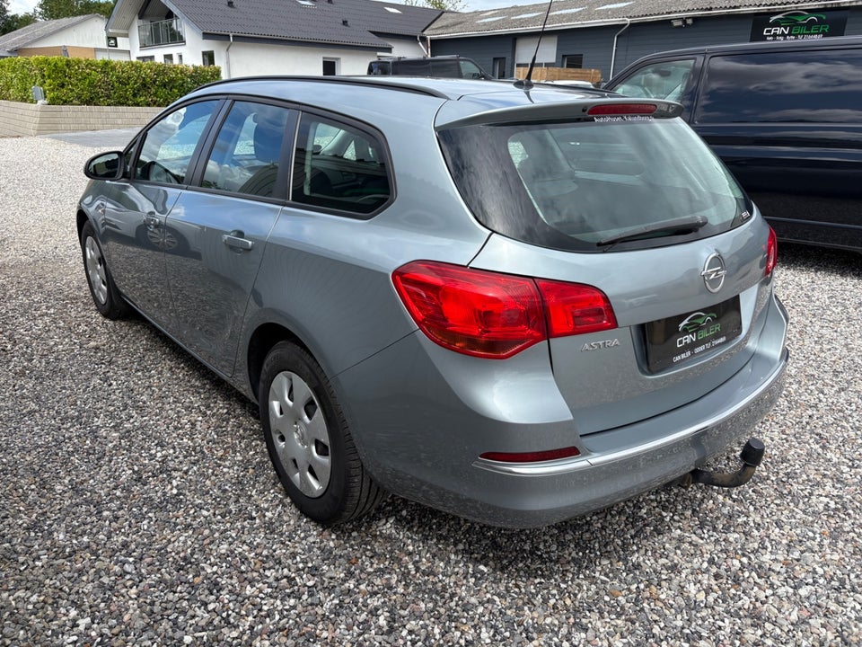 Opel Astra 1,4 100 Enjoy Sports Tourer 5d