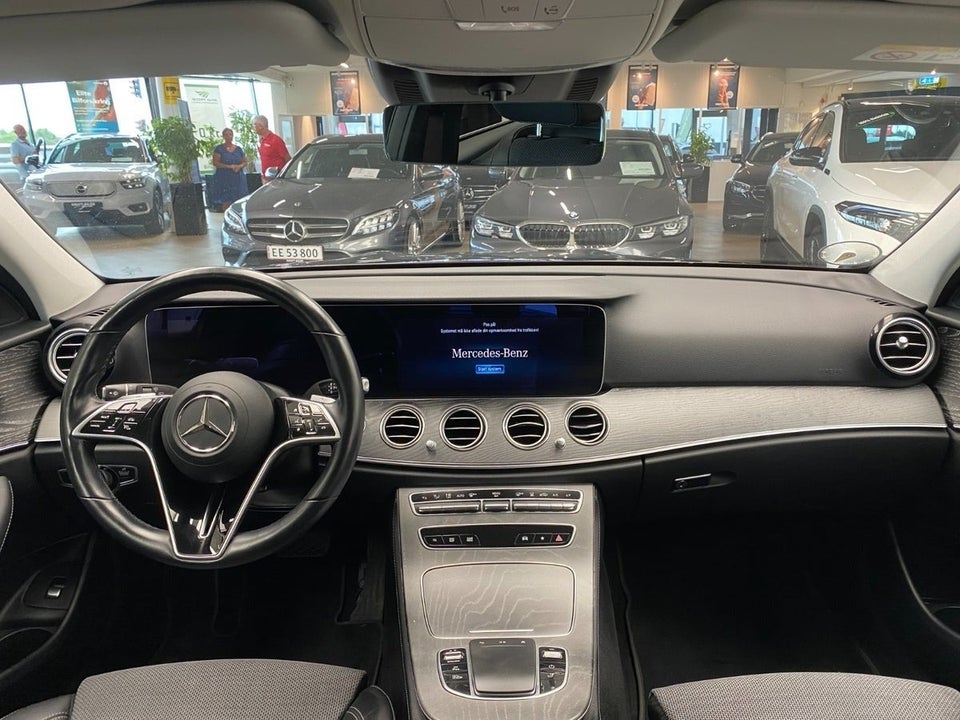 Mercedes E300 de 2,0 stc. aut. 4Matic 5d