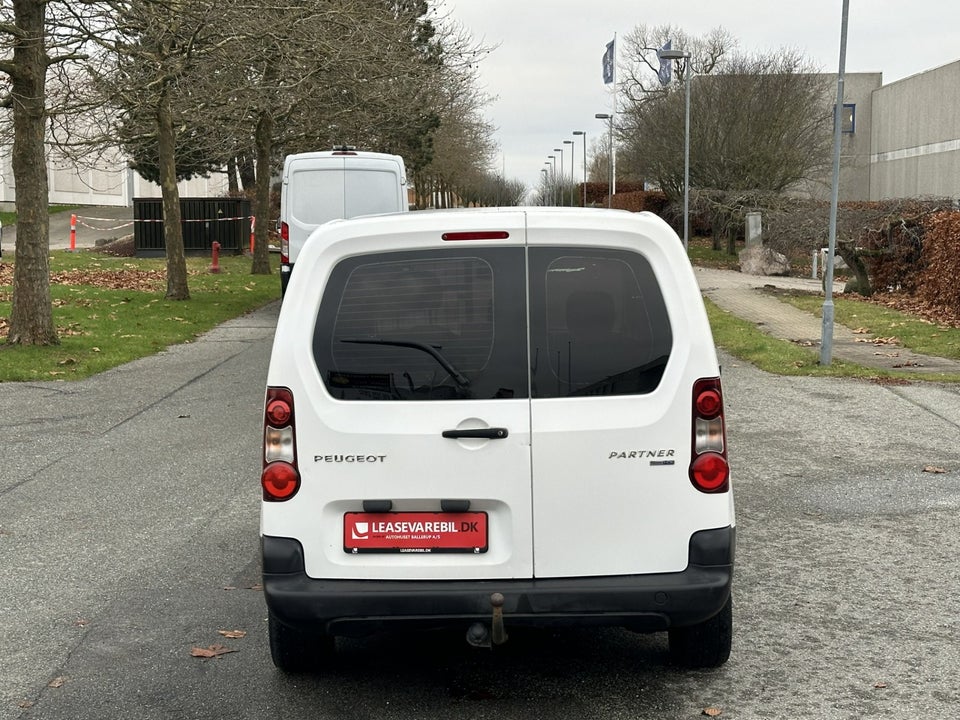 Peugeot Partner 1,6 BlueHDi 100 L1 Flex Van 5d