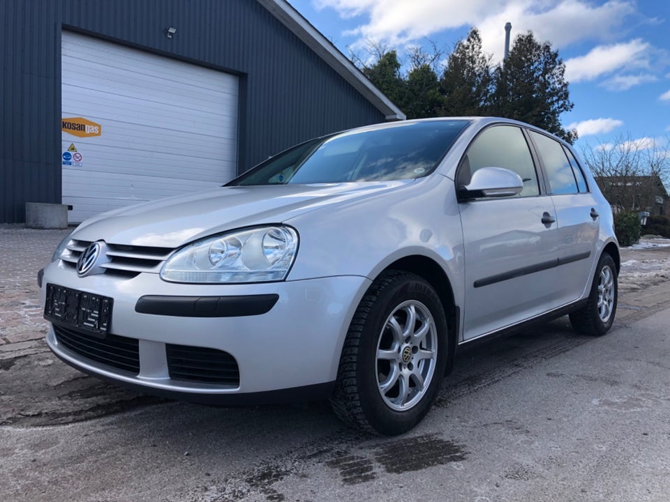 VW Golf V 1,6 Comfortline 5d