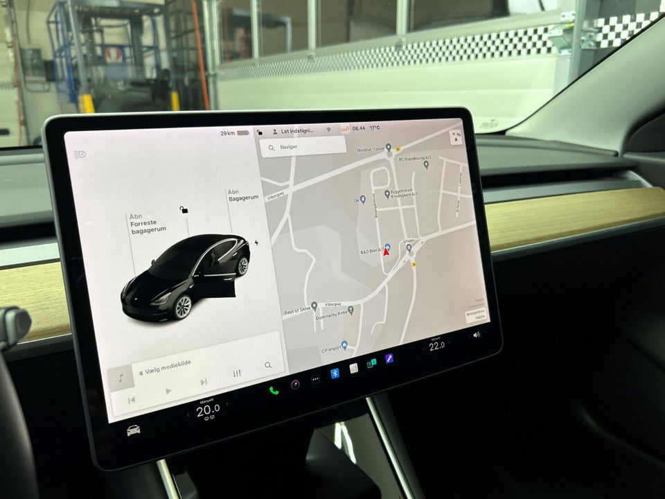 Tesla Model 3 Long Range AWD 4d