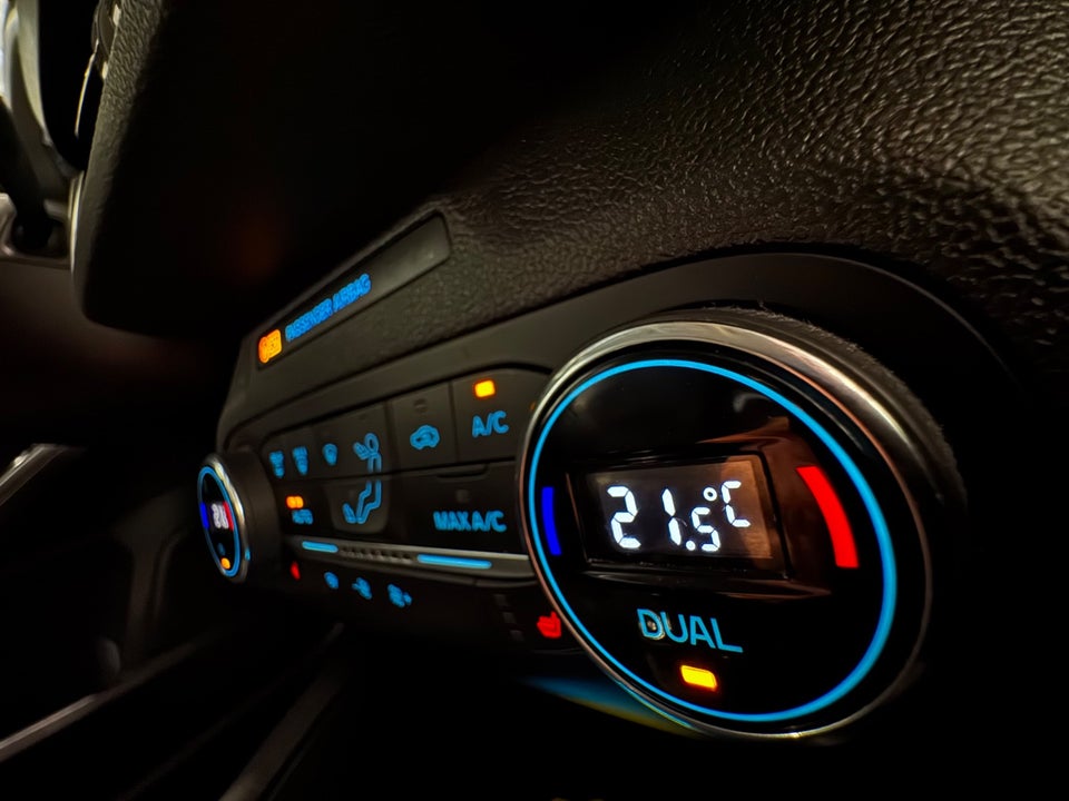 Ford Focus 1,0 EcoBoost Titanium stc. 5d