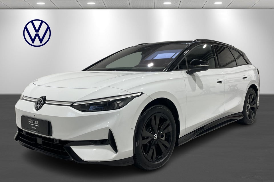 VW ID.7 77 Style+ Tourer 5d