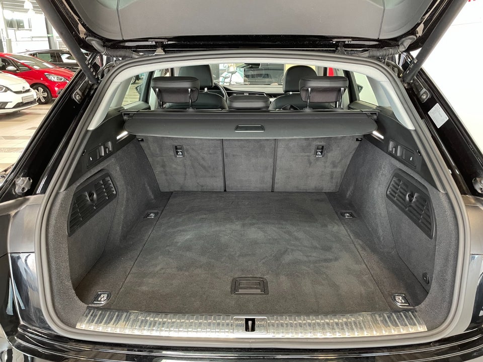 Audi e-tron 50 quattro 5d