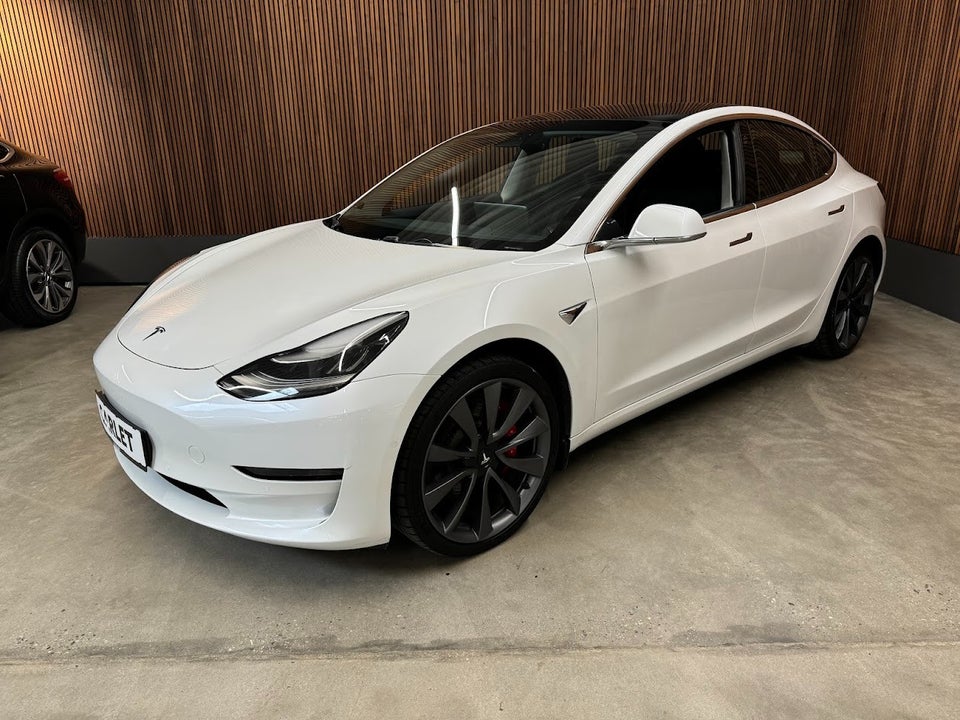 Tesla Model 3 Performance AWD 4d