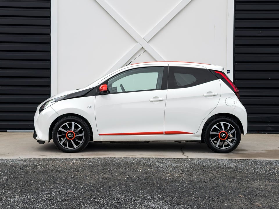 Toyota Aygo 1,0 VVT-i x-sky 5d