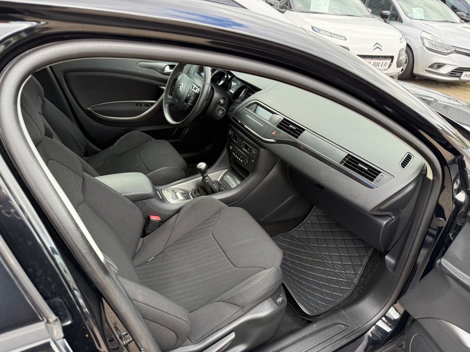 Citroën C5 2,0 HDi 140 Comfort Tourer 5d