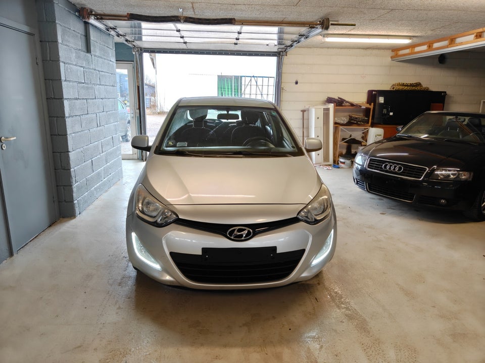Hyundai i20 1,25 Classic XTR 5d