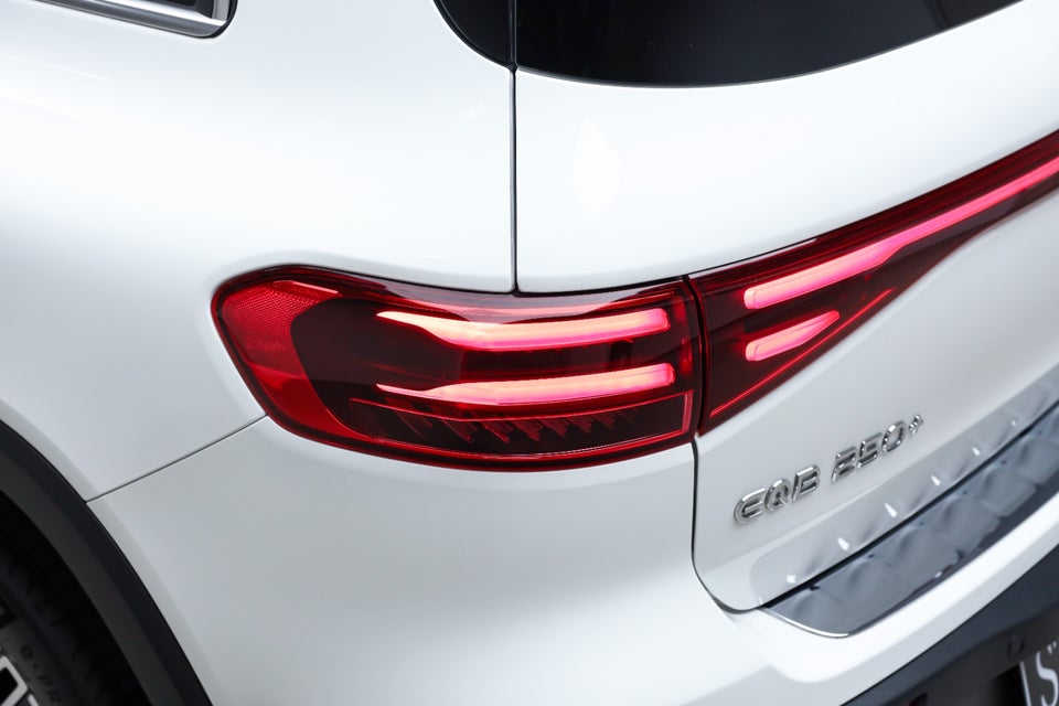 Mercedes EQB250+ AMG Advance 5d