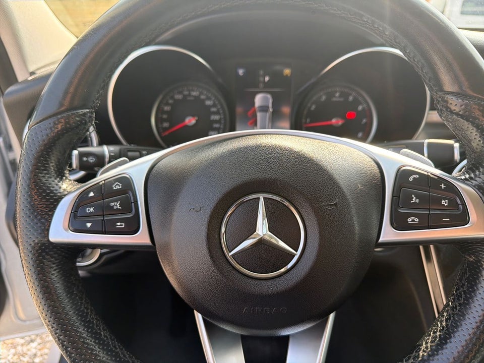Mercedes C200 2,0 AMG Line stc. aut. 5d