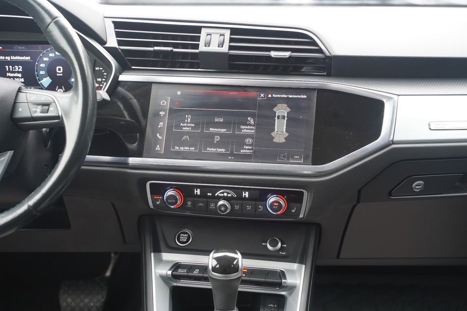 Audi Q3 45 TFSi e Attitude plus S-tr. 5d