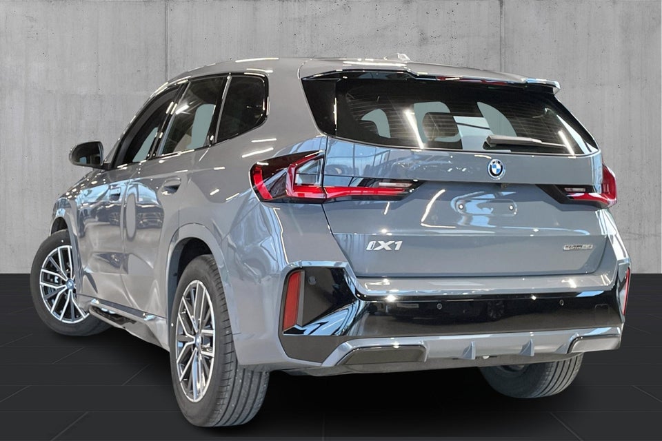 BMW iX1 eDrive20 M-Sport 5d