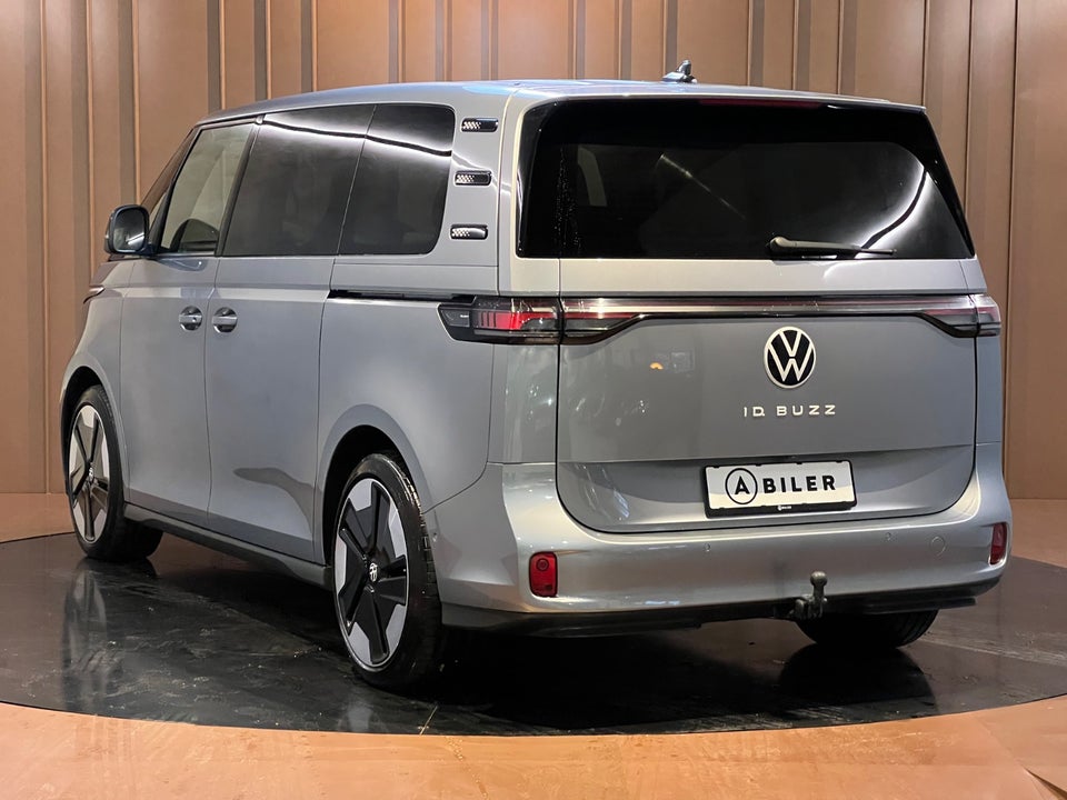 VW ID.Buzz 77 Pro SWB 5d
