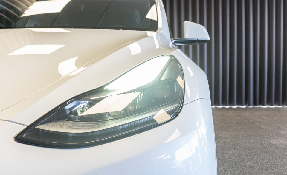 Tesla Model Y RWD 5d