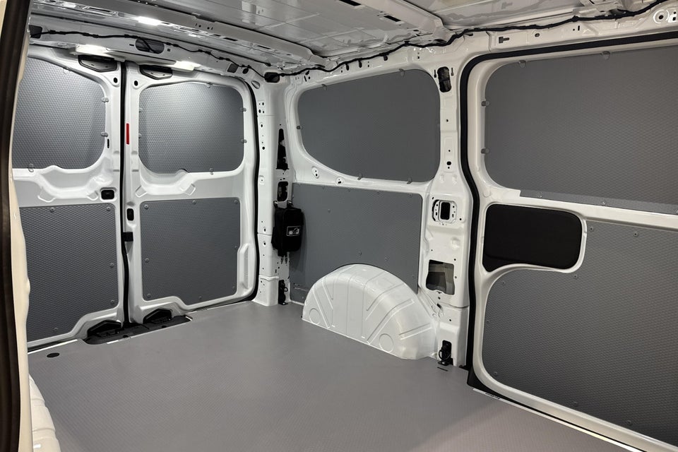 VW e-Transporter 64 Comfort Kassevogn SWB