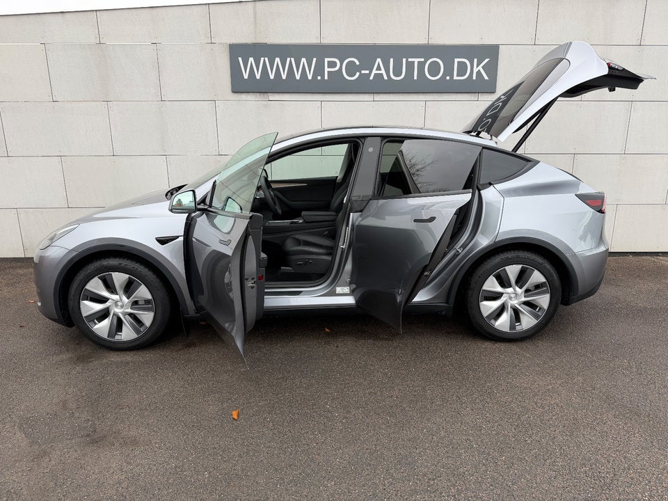 Tesla Model Y Long Range AWD 5d