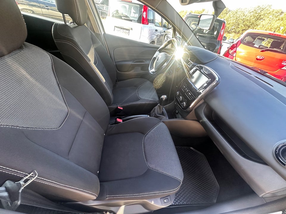 Renault Clio IV 1,5 dCi 75 Expression 5d