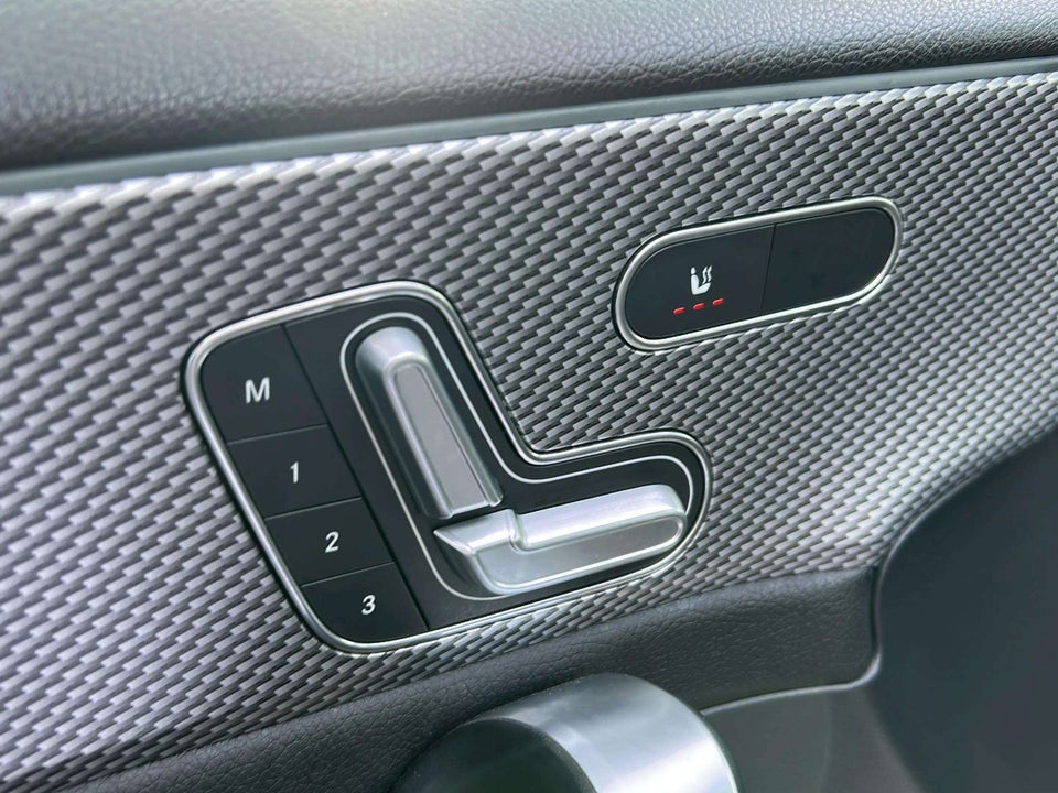 Mercedes A200 1,3 Progressive Line aut. 5d