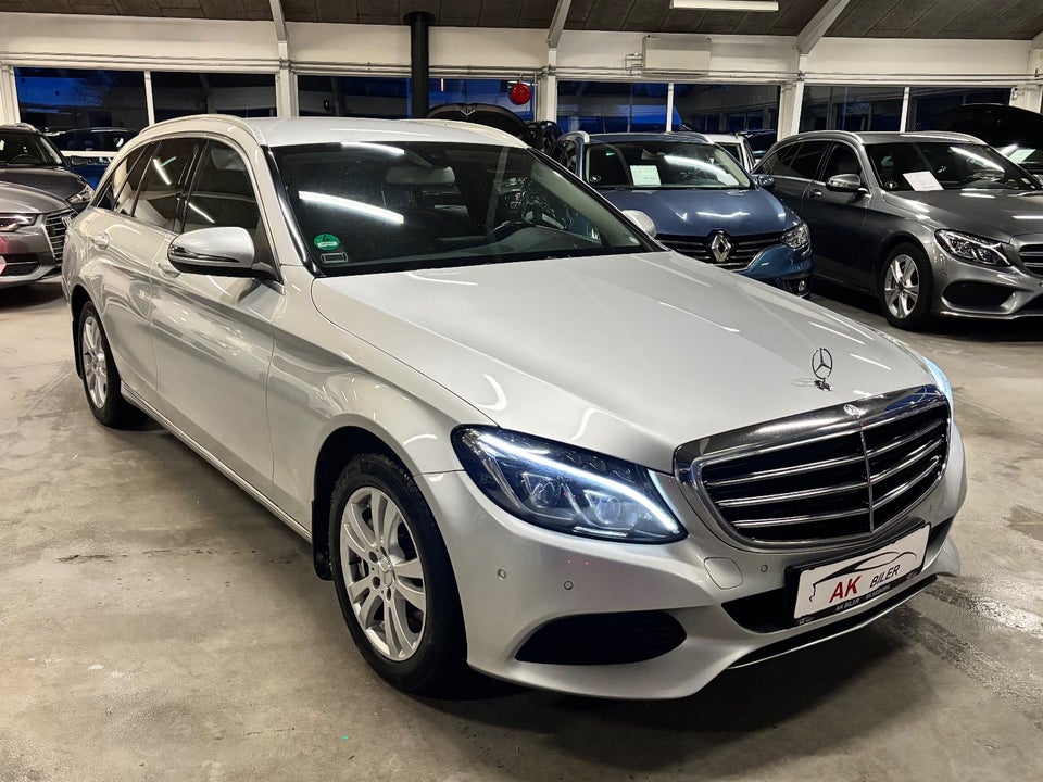 Mercedes C220 d 2,2 Avantgarde stc. aut. 5d