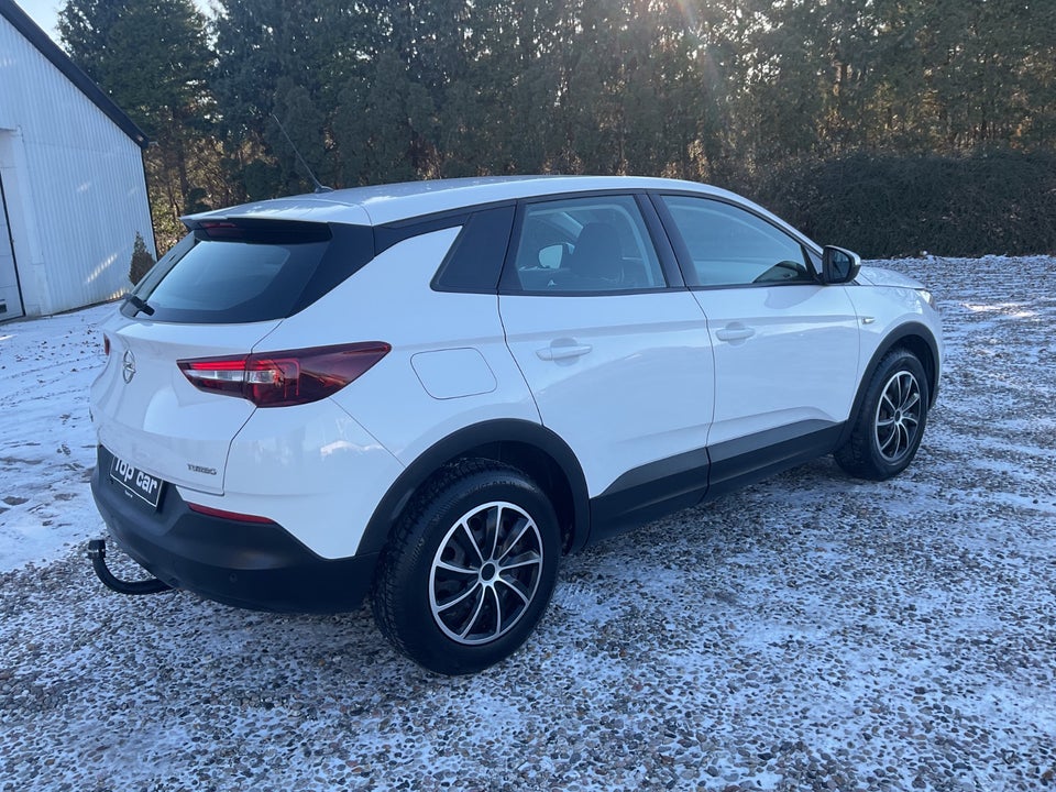 Opel Grandland X 1,2 T 130 Enjoy 5d