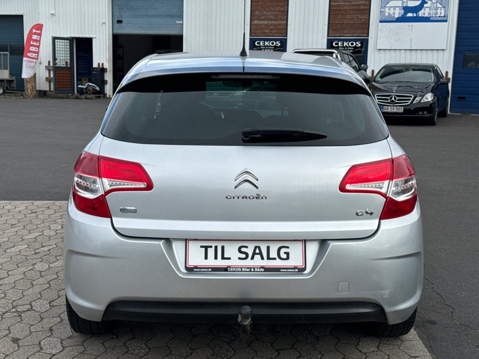 Citroën C4 1,6 e-HDi 112 Seduction 5d