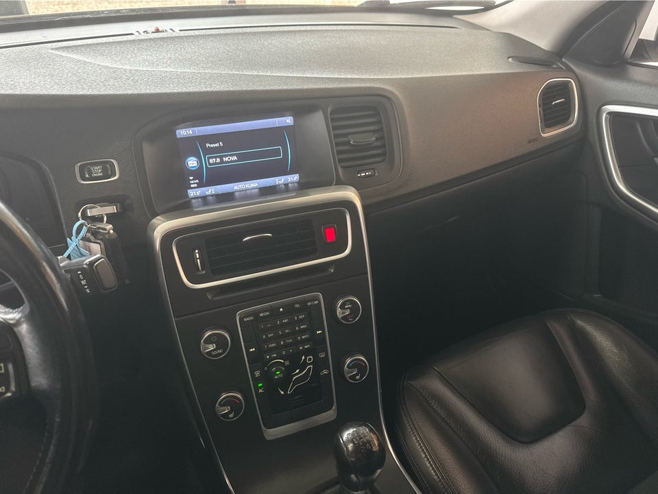 Volvo S60 2,0 T5 240 Kinetic 4d