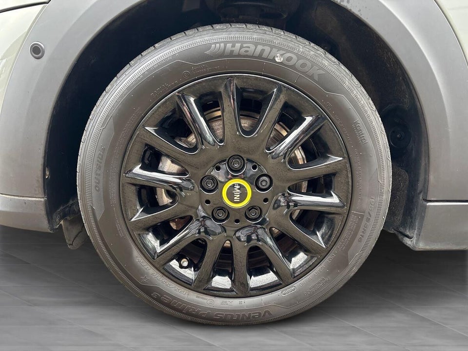 MINI Cooper SE Maximise 3d