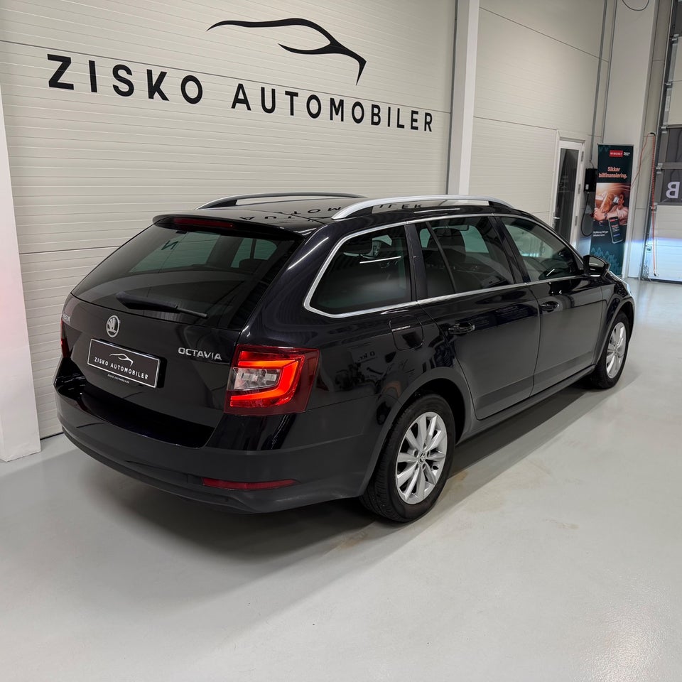Skoda Octavia 1,6 TDi 115 Style Combi DSG 5d
