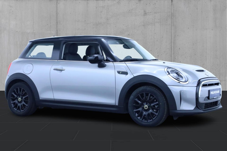 MINI Cooper SE Classic Trim 3d