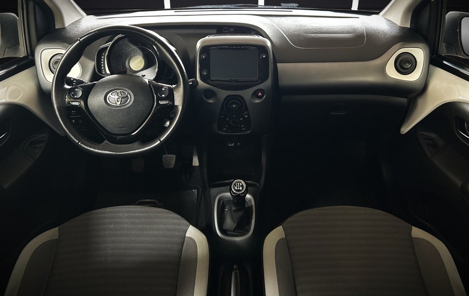 Toyota Aygo 1,0 VVT-i x-sky 5d