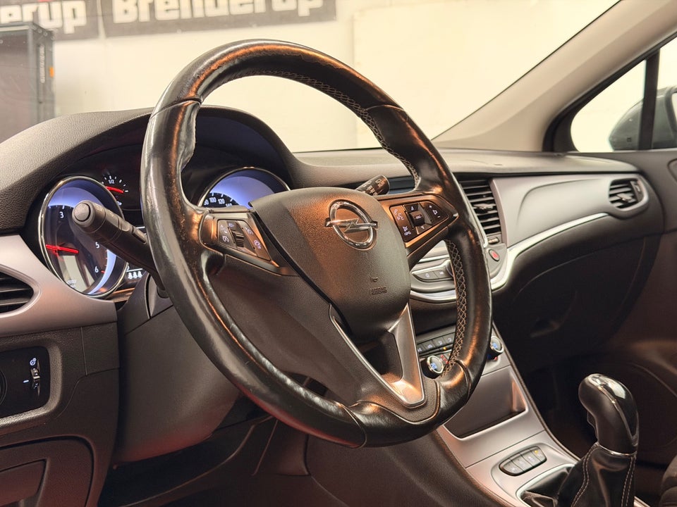 Opel Astra 1,6 CDTi 110 Enjoy Sports Tourer 5d
