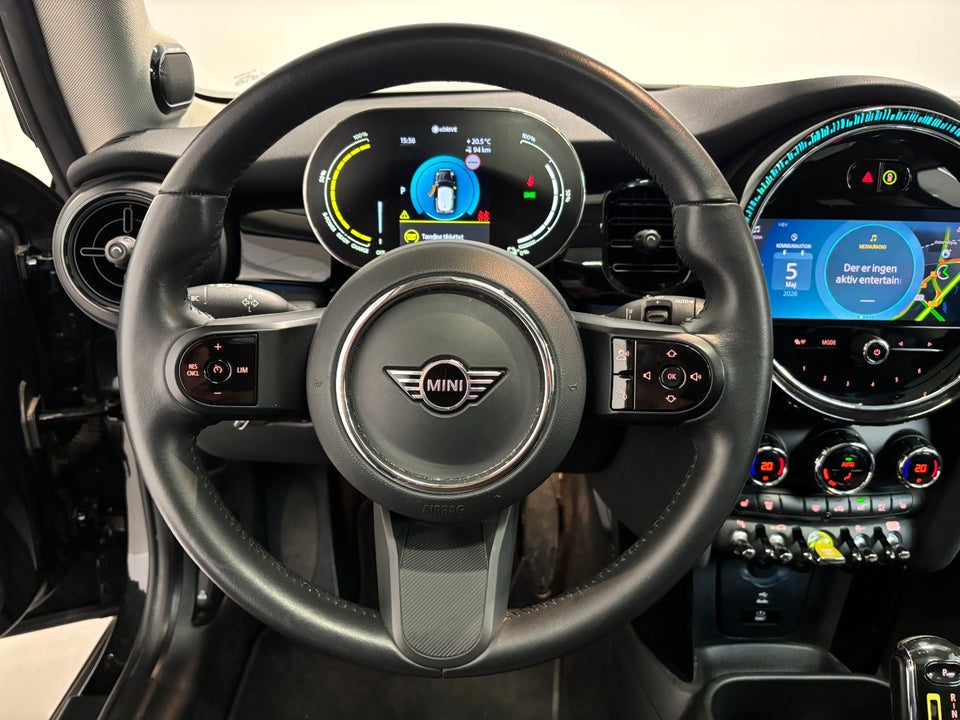 MINI Cooper SE Classic Trim 3d