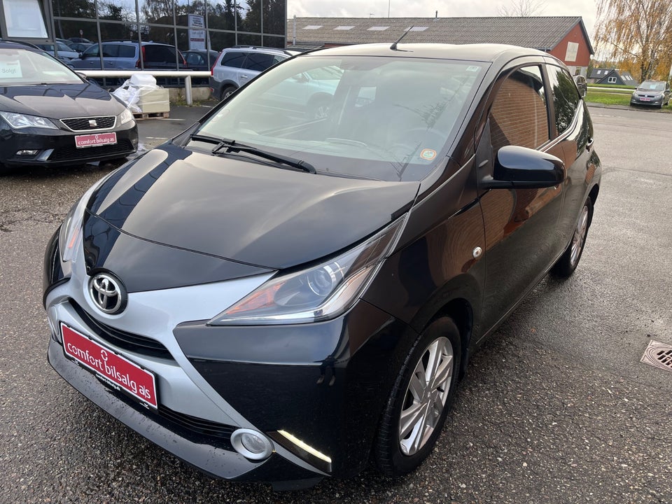 Toyota Aygo 1,0 VVT-i x-black II 5d