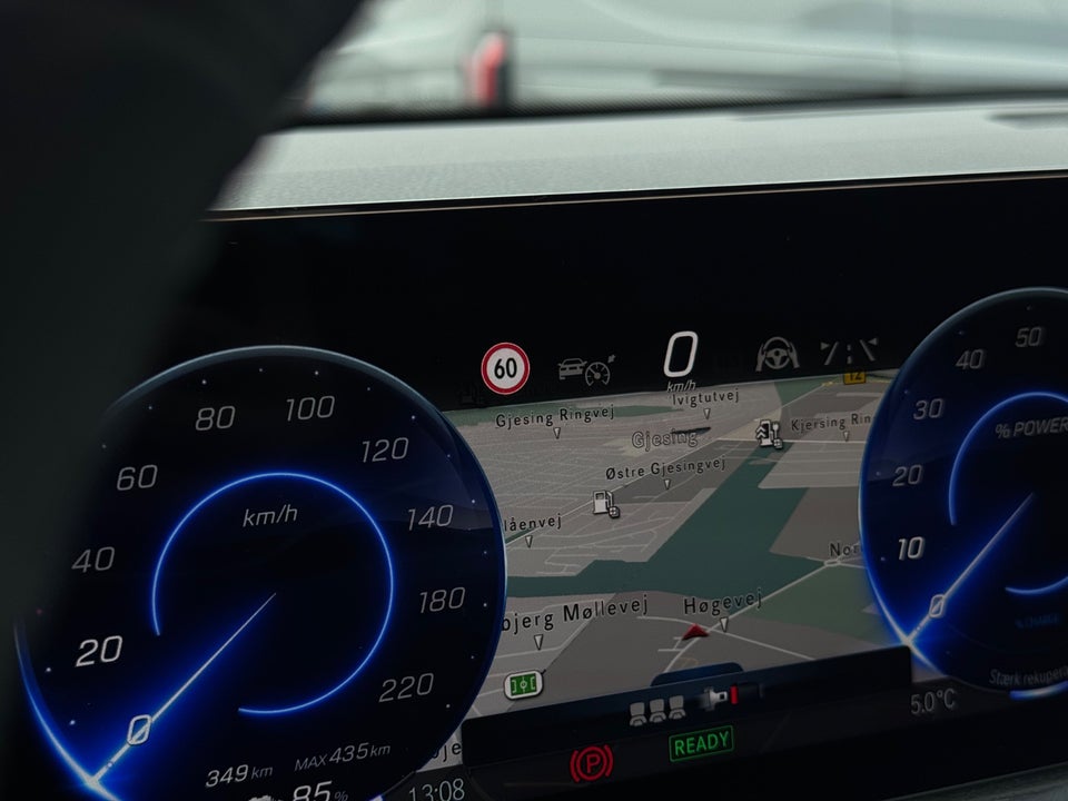 Mercedes EQB250+ Progressive 5d