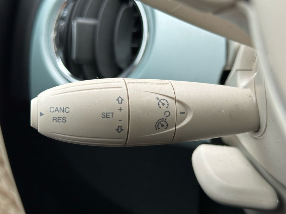 Fiat 500 1,0 Hybrid Vita Comfort 3d