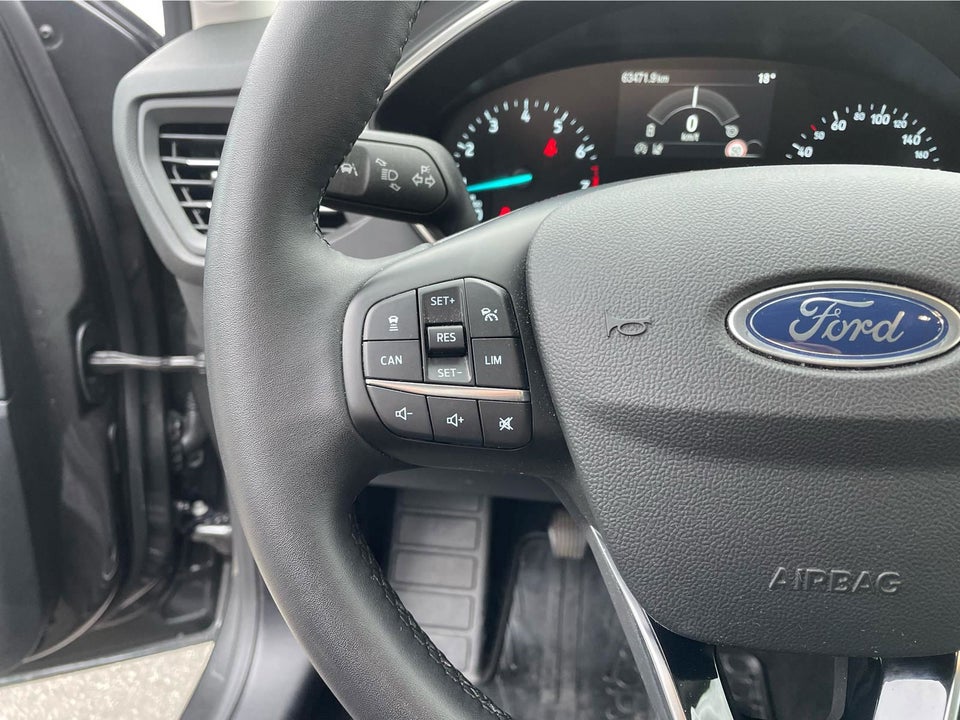 Ford Focus 1,0 EcoBoost mHEV Titanium 5d