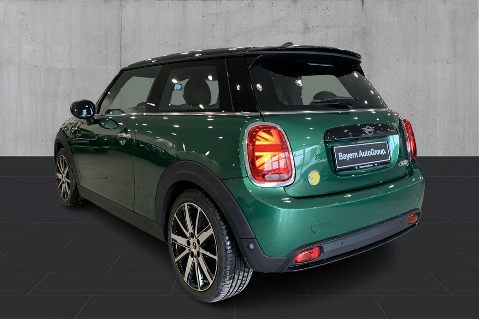 MINI Cooper SE Classic Trim 3d