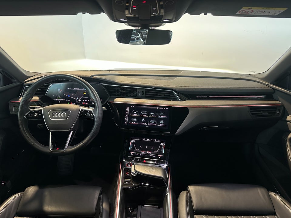 Audi e-tron S Sportback quattro 5d