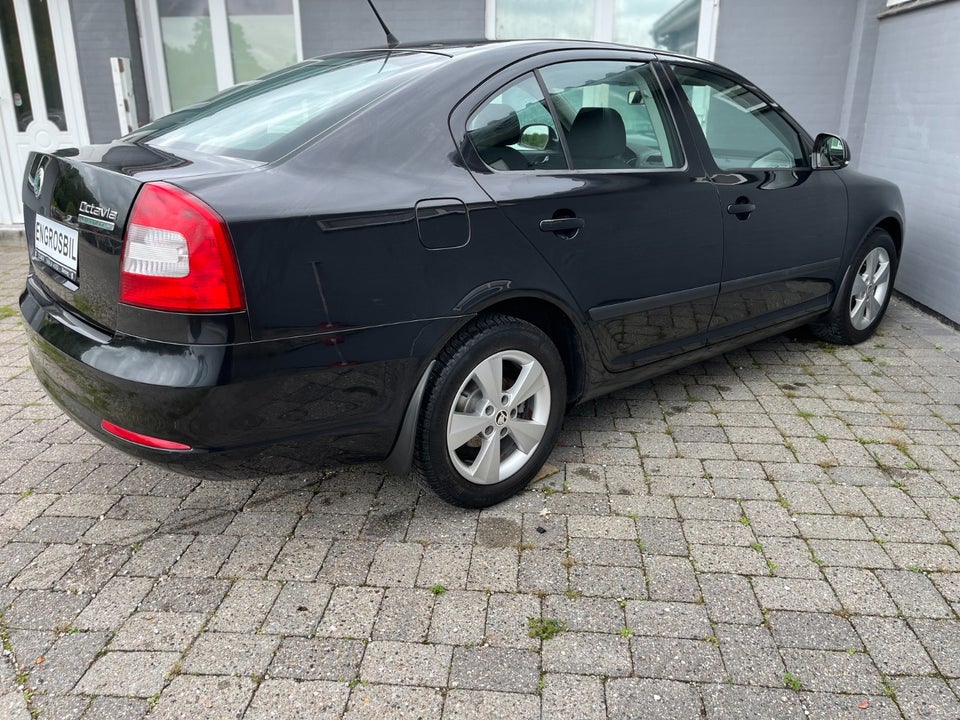 Skoda Octavia 1,6 TDi 105 GreenLine 5d