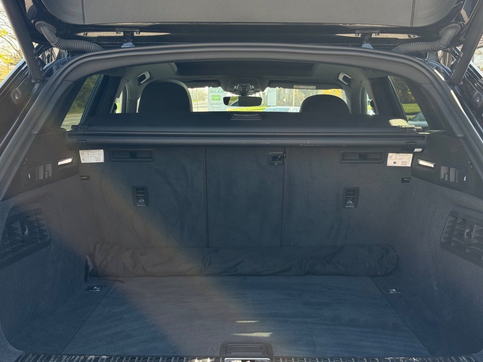 Audi e-tron 55 S-line quattro 5d