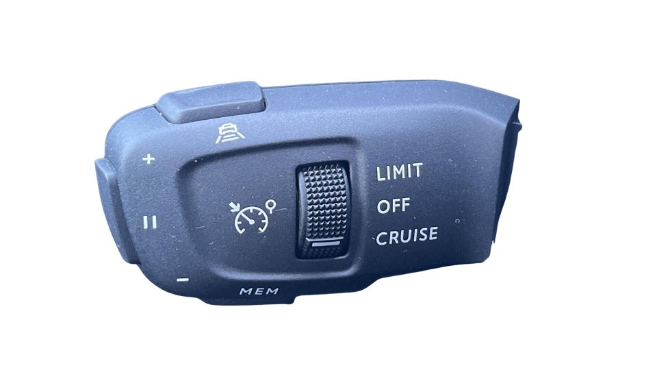 Peugeot e-2008 54 GT 5d